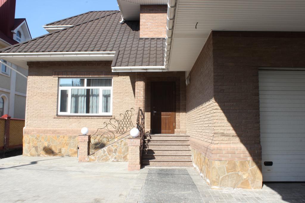 Barin House Hotel Sumy Exterior photo